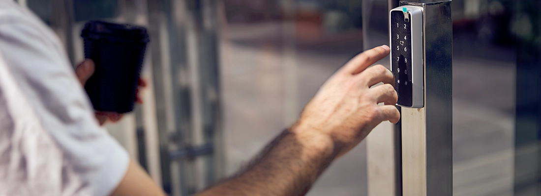 Enhance Storefront Security with Access Control Systems in Tarpon Springs, FL