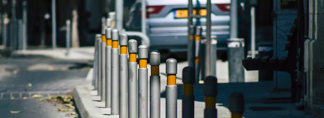 Safe and Convenient Retractable Barrier Column Systems for Properties in Tarpon Springs, FL